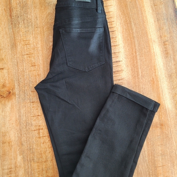 YMI women Jeans Like New - Picture 4 of 6